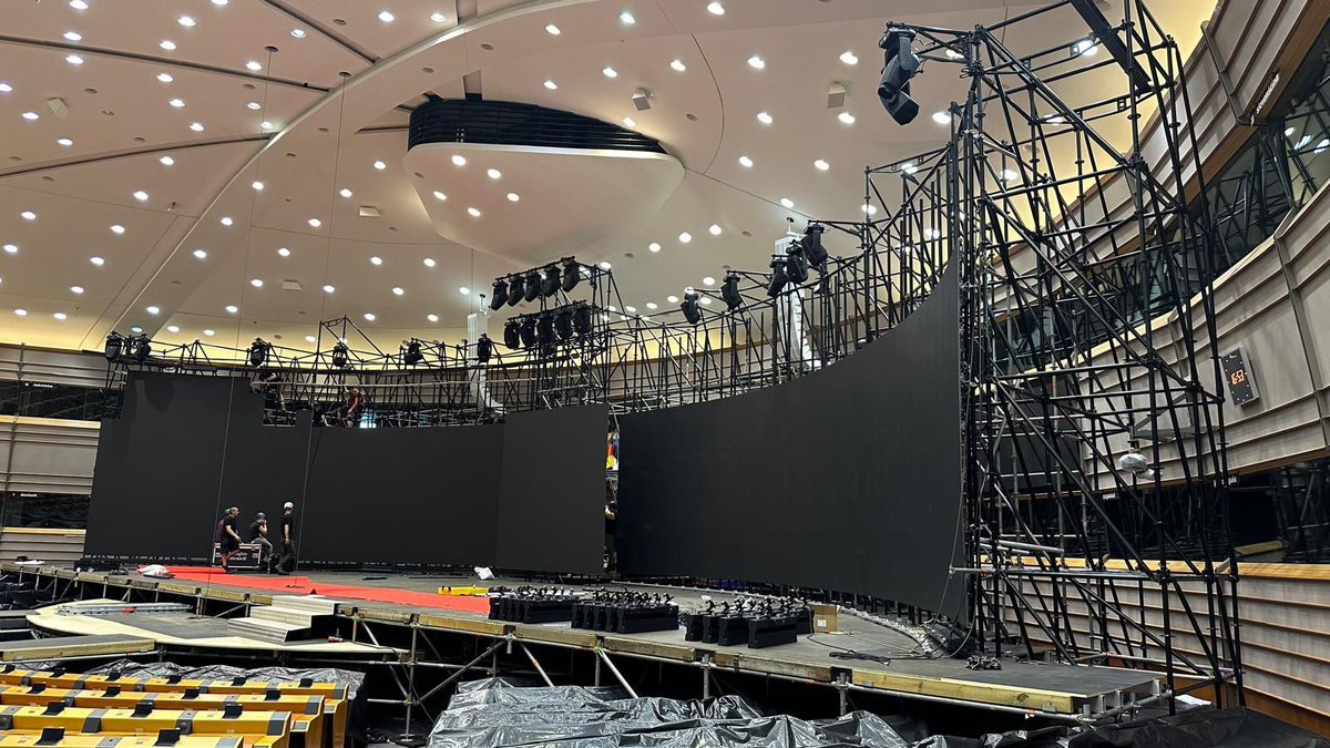 jcarmonaEP's tweet photo. All set and ready to go for tomorrow's lead candidate debate 🇪🇺  Don't miss the most important debate ahead of the #EUElections2024 Remember, there is a lot at stake and everything is yet to be decided!  Follow the #EurovisionDebate tomorrow at 15:00⤵️  https://t.co/XBNfP91uvI https://t.co/cVEWJ0Dhtz