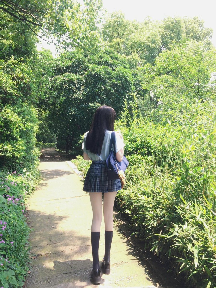 tbb888's tweet photo. 今天的美女 https://t.co/vm6wgUUKK8