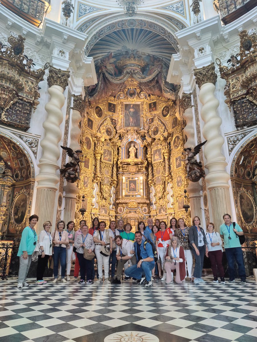 ceperecija's tweet photo. En el día de ayer el alumnado de los planes de Patrimonio e Informática hicieron una salida a Sevilla. Allí visitamos distintos enclaves artísticos relacionados con el mudéjar y barroco andaluz representados en sitios tan excepcionales como San Luis de los Franceses. https://t.co/WqyeCERn6n