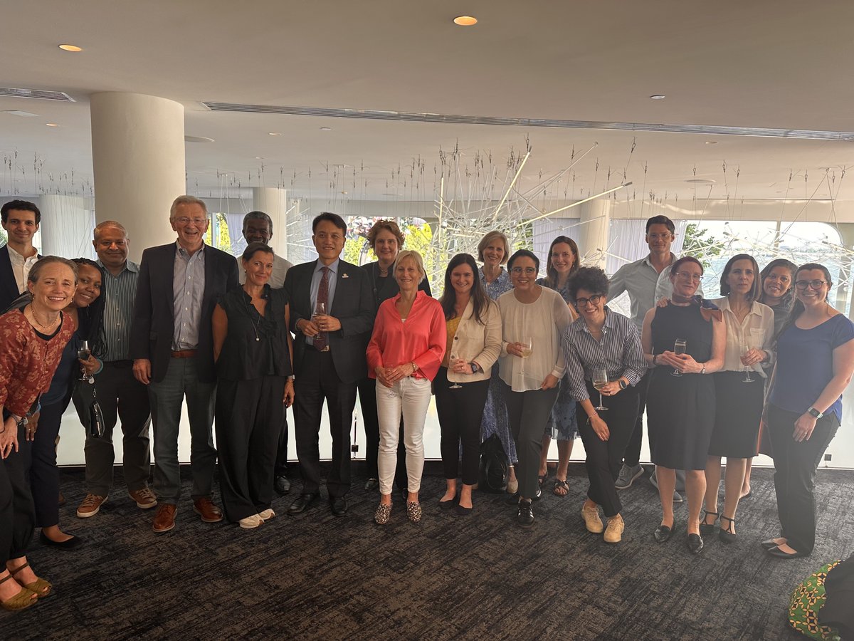 EnergyAlliance's tweet photo. We're thrilled to see some of our staff meeting in Washington DC on the sidelines of the @EnergyAlliance board meeting, connecting and sharing ideas and getting to know our new CEO, united by our shared vision to change energy for people and the planet💚🌎

#LetsChangeEnergy https://t.co/jsIGPQf8th