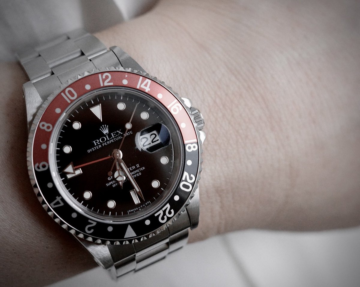 JKGR3x's tweet image. しごおわ（事後）朝に撮る習慣がなかなかつきません。
これも長い付き合いの16710コークです
今は予備役。日付が合うタイミングに動かしています。5桁の軽快さも良いですよね
#GMTMASTERII