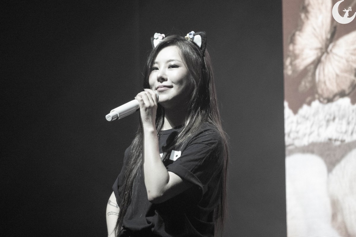 NamuTokki619's tweet photo. ์ฌ๋ํด, ๋ด ๋๋น์ผ~
- Please Do Not Crop Out Logo -
#wheein #mamamoo #wheeinworldtour #wheeinla https://t.co/qyCMlxxsz0