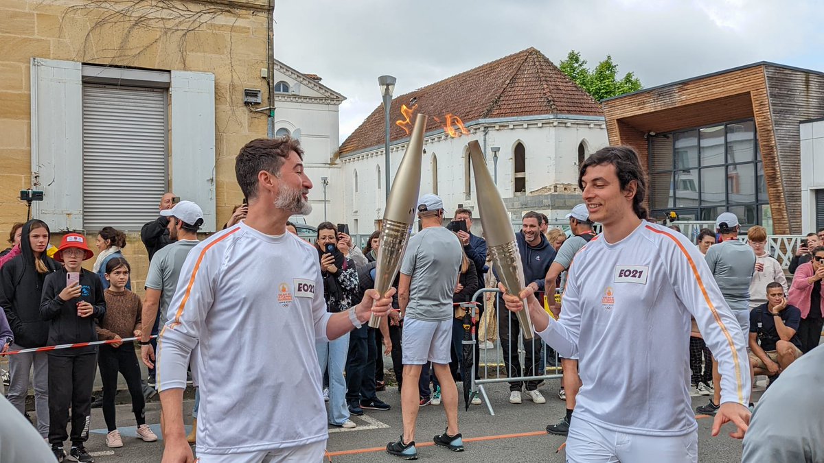 VilledeBergerac's tweet photo. Nos porteurs ont du talent 🥰🔥

Vous étiez très nombreux à venir les encourager et les acclamer à #Bergerac 🫶 https://t.co/zIPLDqB8tq