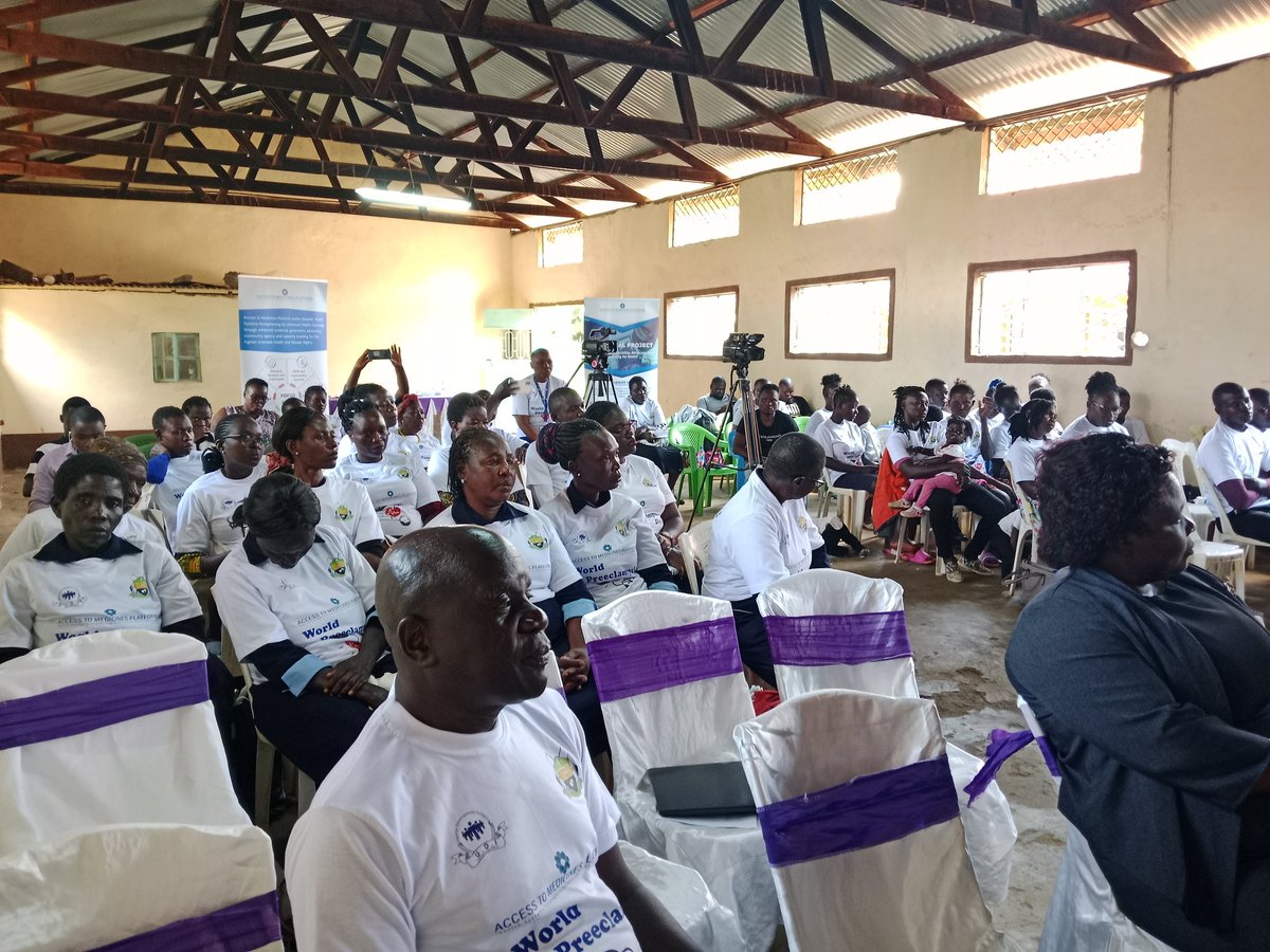 MeTAKenya2018's tweet photo. 🔍 Know the signs of preeclampsia: High blood pressure
Swelling of hands and feet
Severe headaches
Changes in vision
Early diagnosis can save lives. Share this to spread the word! #WorldPreeclampsiaDay #MaternalHealth #PredictPreventPrevail https://t.co/75erhsKRTk