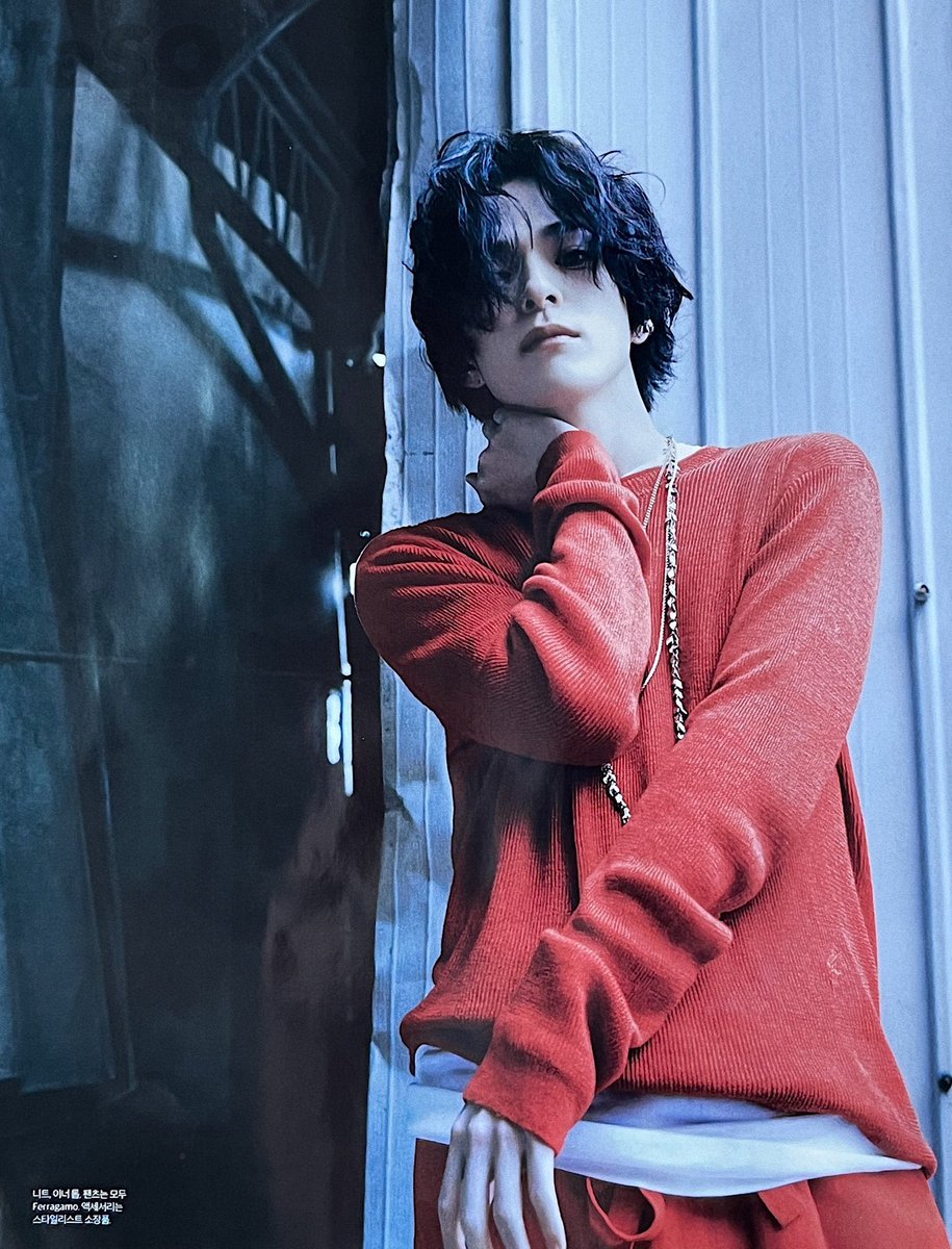 mickeypasah's tweet photo. ทุกคนมามุงซาฮิด่วน หล่อมาก😭😭😭😭😭 https://t.co/XsZTic8dGm