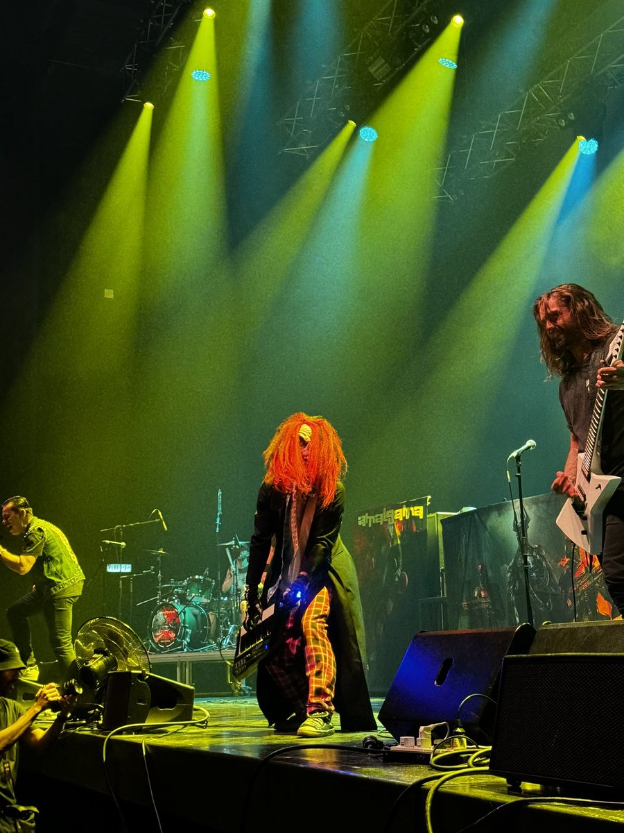 JohannAffendy's tweet image. They actually had an opening act to warm us up before #ArchEnemy came on stage. #Amalgama’s songs seems to be inspired by different genres of rock and metal (hence the name, i guess). Not a fan of the campy clown mascot though, he’s like the shopee version of iron maiden’s eddie.