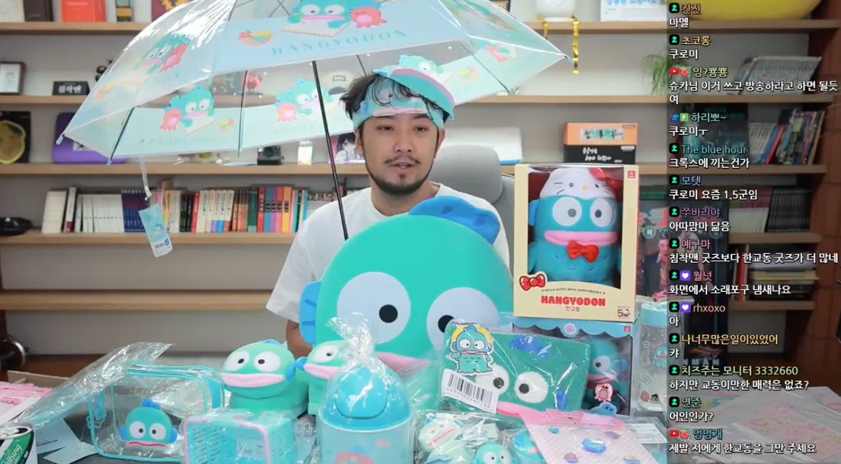 와 산리오에서 보내줬대
산리오님? 저도 주세요