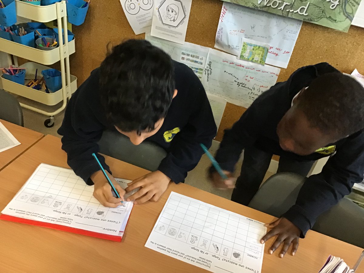 RFitzroyAcademy's tweet photo. #yukonclass have been practicing their spanish speaking skills whilst asking each other "tienes una mascota?" as part of our #pet unit. They asked each other questions and answered the questions in spanish. #mflatRFA #ks2 #year5 https://t.co/kHIDqEsb47