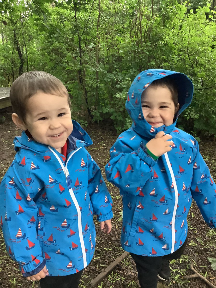 🌳🍃🙂🍃🌳 This morning in #Nursery we’ve been making happy faces in the forest! 🍃🌳🙂🌳🍃 #Happy #Healthy @sjlcardiff #ForestSchoolSJL @_OLW_