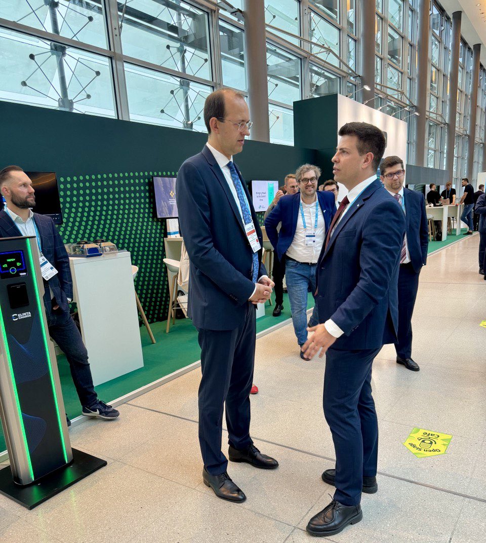 🚀🇺🇦 We've started our work at the @ITF_Forum in #Leipzig! Deputy Minister @SerhiyDerkach is leading the Ukrainian delegation. Transport ministers are meeting to discuss the future of transport through the prism of a strategic topic #ITF24 #GreeningTransport