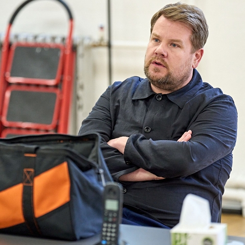 Theatre-News.com First Look at James Corden and Anna Maxwell Martin in Joe Penhall's The Constituent - #JamesCorden #oldvictheatre @oldvictheatre #OVConstituent dlvr.it/T7Ddmw