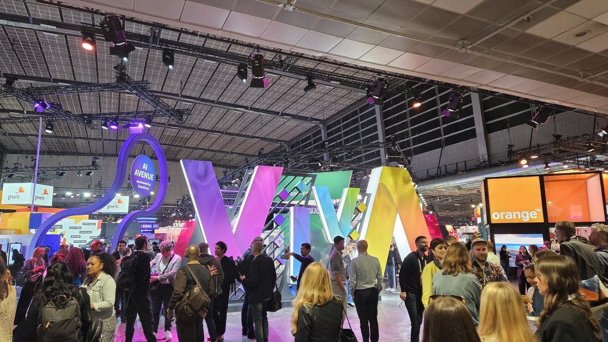 Avaliance tweet media