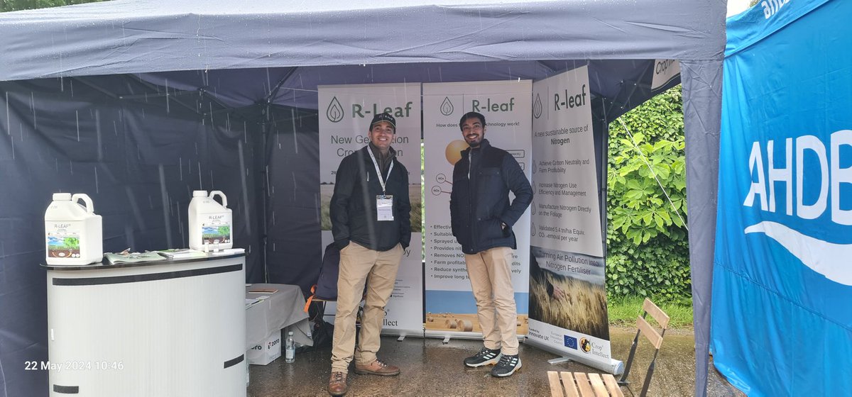At the Green Farm Collective with the right crowd! Very interesting and informative talks. R-Leaf receiving lots of attention as a new source of Nitrogen and as a tool to reduce the carbon footprint of farming! #Rleaf <a href="/TheGreenFarmCo1/">The Green Farm Collective</a>