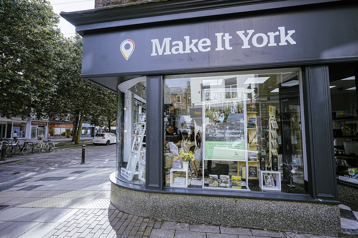 Visit York this weekend and drop by the Visitor Information Centre, found in the heart of the city 🌞🎟️ Our friendly assistants are on hand with a warm welcome and expert knowledge to help book tickets and curate the perfect weekend itinerary for you. visityork.org/vic