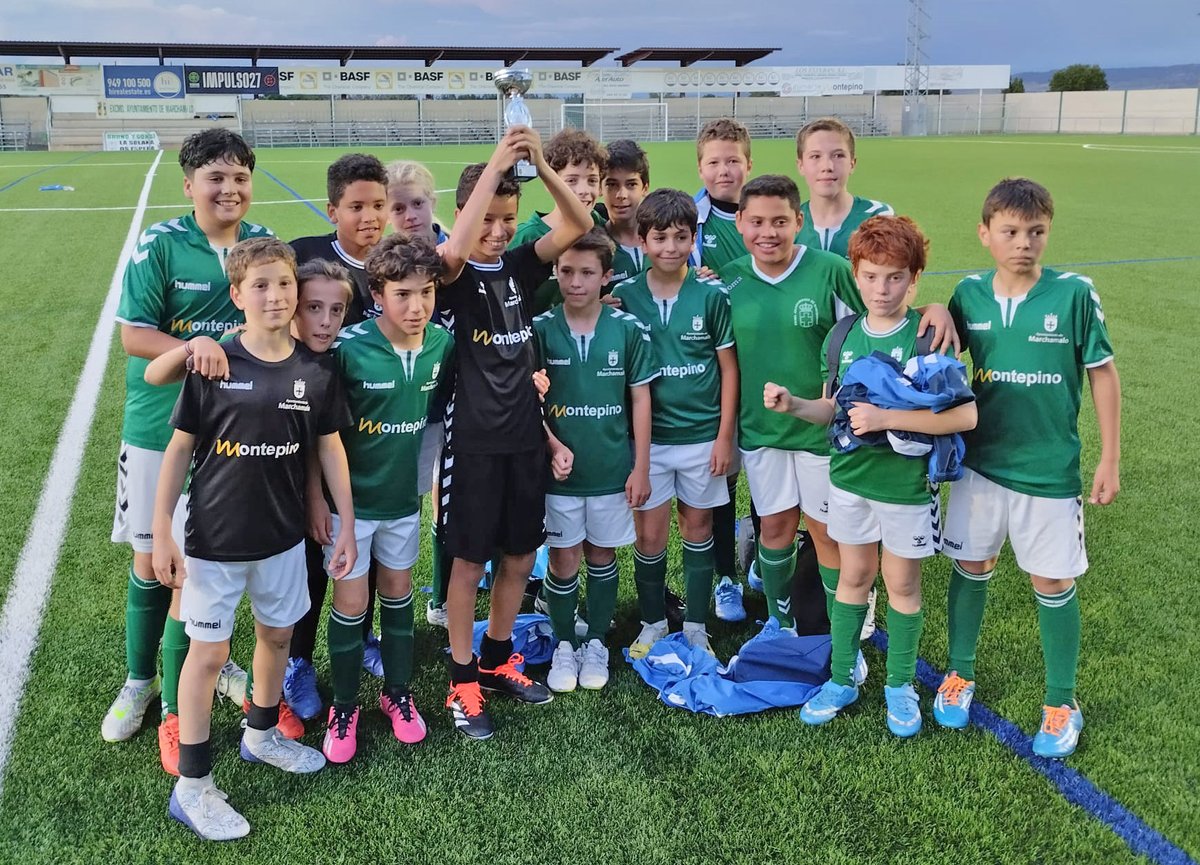 🏆 GANADORES DEL MARTES:

Categoría Infantil A:
🥇 EDM Marchamalo
🥈 CDE Salesianos Guadalajara

Categoría año 2012:
🥇 EDM Marchamalo
🥈 EDM El Casar

+FOTOS:
➡️ facebook.com/media/set/?set…