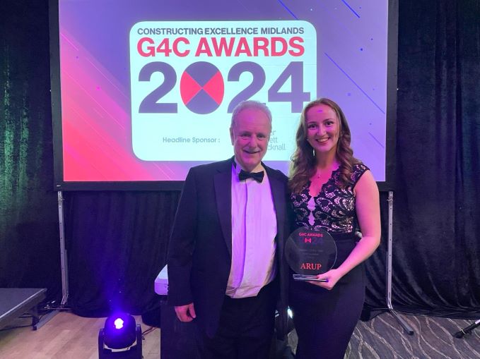 🧑‍🎓| @AstonEPS undergrad crowned Mids Student of the Year calls for more degree apprenticeships 🥇Degree apprentice & @ArupUK employee Fran Leonard is a @G4Cawards winner 🎓💼Degree apprenticeships = 'unique partnership of employer, student & university” tinyurl.com/mt23bfnu
