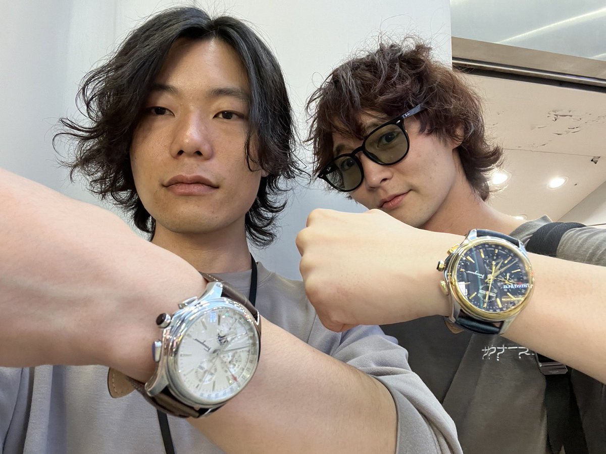 patyssugano's tweet photo. 誰かに時間奢りたくて、隣に京極いたから刻ませて貰った

奏でるか https://t.co/0FxNGwdmy2
