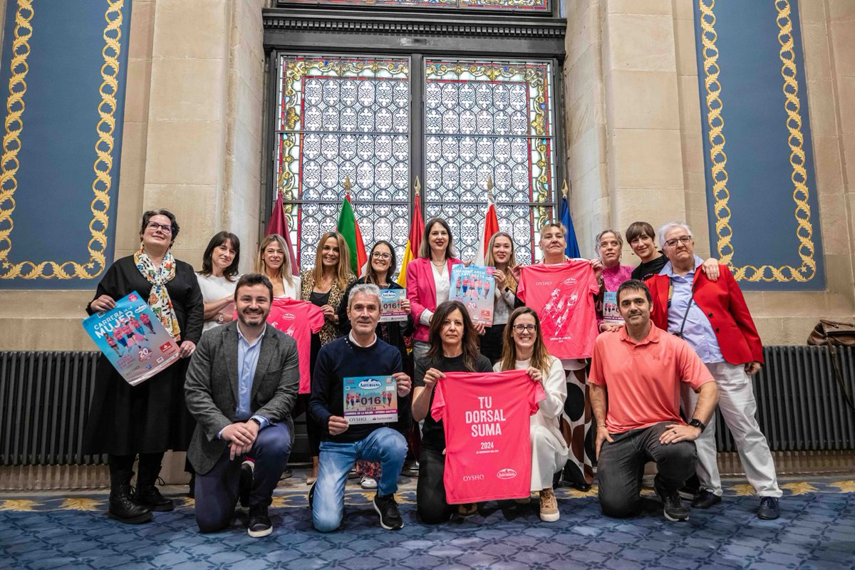 🏃‍♀️Ayer estuvimos en la presentación de la @CarreraMujer . Este año se celebrará el 2 de junio y buscará visibilizar el estadio metastásico del #cancerdemama. 👉¡Inscripciones abiertas! Hay unos dorsales 100% solidarios en beneficio de Asamma. deporticket.com/web-formulario…