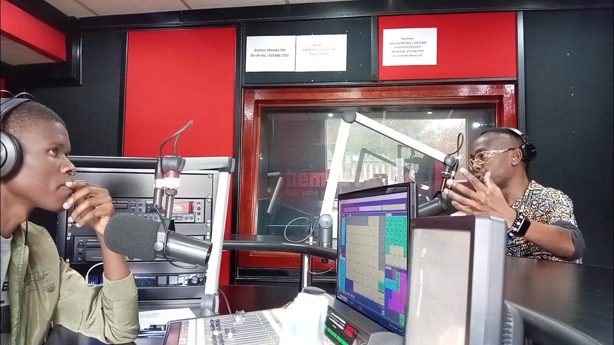 DJNipro's tweet photo. Another episode of #Nippycast Podcast on Vhembe FM done & dusted! Soon to be available of my YouTube channel, Don't forget to subscribe via the below link & share with like minded friends because we have mind boggling content for days ngauralo.
LINK: https://t.co/uzcwe4PIHb https://t.co/5QsOx059yQ
