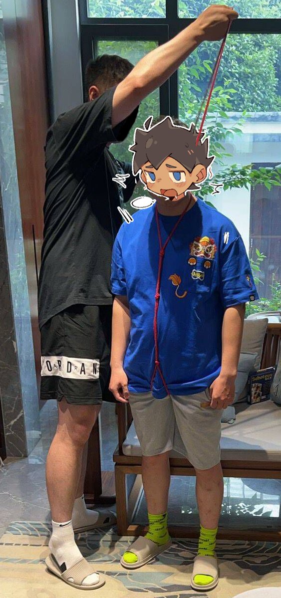 TaiYJ4072's tweet photo. 游戏惩罚中 ！ https://t.co/qCNPC69juY