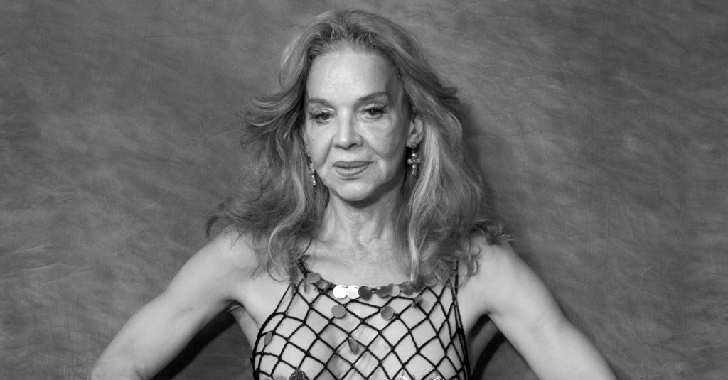 🏳️‍⚧️🏳️‍🌈 Ha mort Silvia Reyes, activista trans, víctima de la repressió franquista i una de les pioneres que van liderar la primera manifestació LGTBI a Barcelona l'any 1977. 

Et trobarem a faltar, Silvia. Continuarem reivindicant el teu llegat ❤️‍🩹