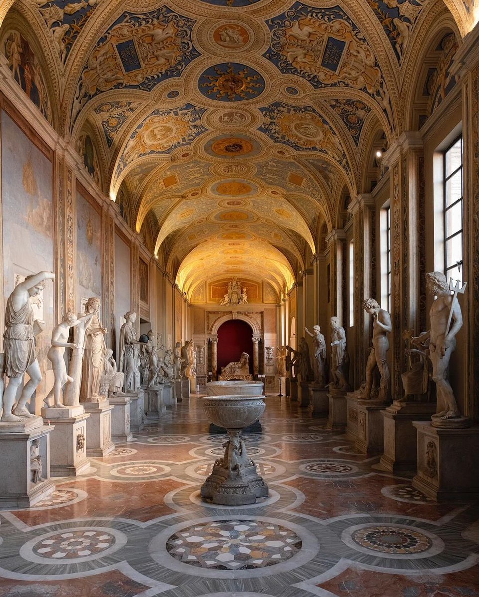 If this fits your aesthetics, we can be friends. 

The Vatican Museums are home to so much beauty. 

Picture by antoinebn