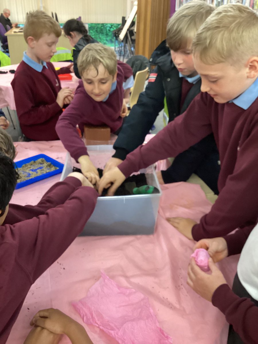 Miss Hunter's Class tweet media