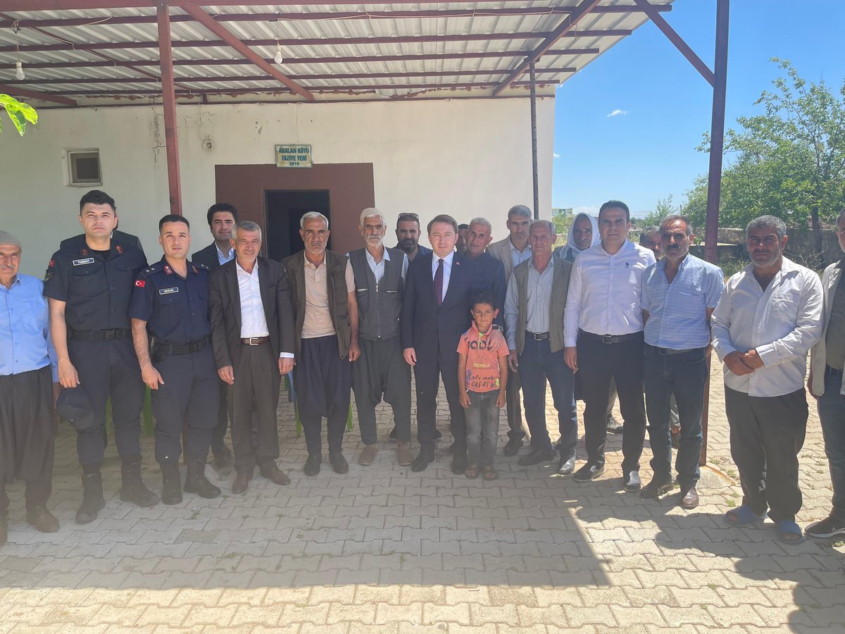 Volkanhulur's tweet photo. Mahalle ziyaretleri kapsamında kurum amirleriyle beraber #Akalan Mahallesini ziyaret ettik.
Vatandaşlarımızın sorun ve taleplerini yerinde dinledik.
📍Akalan Mahallesi https://t.co/G3e4KwrqyO