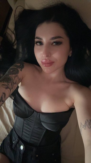 Black is the best color for clothes, change my mind. 😝 https://t.co/7Co4fX28LR<a href="/tag/contentcreator"class="tags"><span>#contentcreator</span></a><a href="/tag/onlyfansbabe"class="tags"><span>#onlyfansbabe</span></a><a href="/tag/%D0%BD%D1%8E%D0%B4%D1%81%D0%BE%D1%87%D0%B5%D1%80%D0%B2%D0%B5%D1%80%D0%B3"class="tags"><span>#нюдсочерверг</span></a>