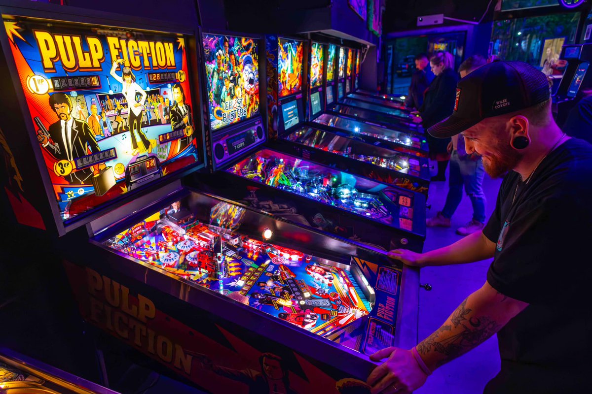 𝗗𝗶𝗱 𝘆𝗼𝘂 𝗸𝗻𝗼𝘄 𝘆𝗼𝘂 𝗰𝗮𝗻 𝗵𝗶𝗿𝗲 @RetroidsUK?🎮 Unlimited free on the lower level Classic console and games table Private bar Up to 30 guests 7 days a week Find out more: retroidsarcadebar.co.uk/book-online