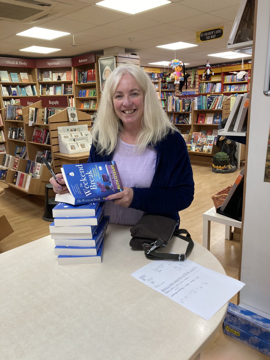 rutholearywrite's tweet photo. Thank you Manor Books Malahide for featuring The Weekend Break in your window! Signed copies inside. Support your local bookshop ๐ #malahide #supportlocalbookshops #SummerReading https://t.co/P3t7nh7rxM