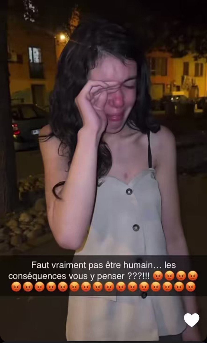 glmlvt's tweet photo. @ben_ptl Sacré ressemblance https://t.co/n4yWv0iAwo