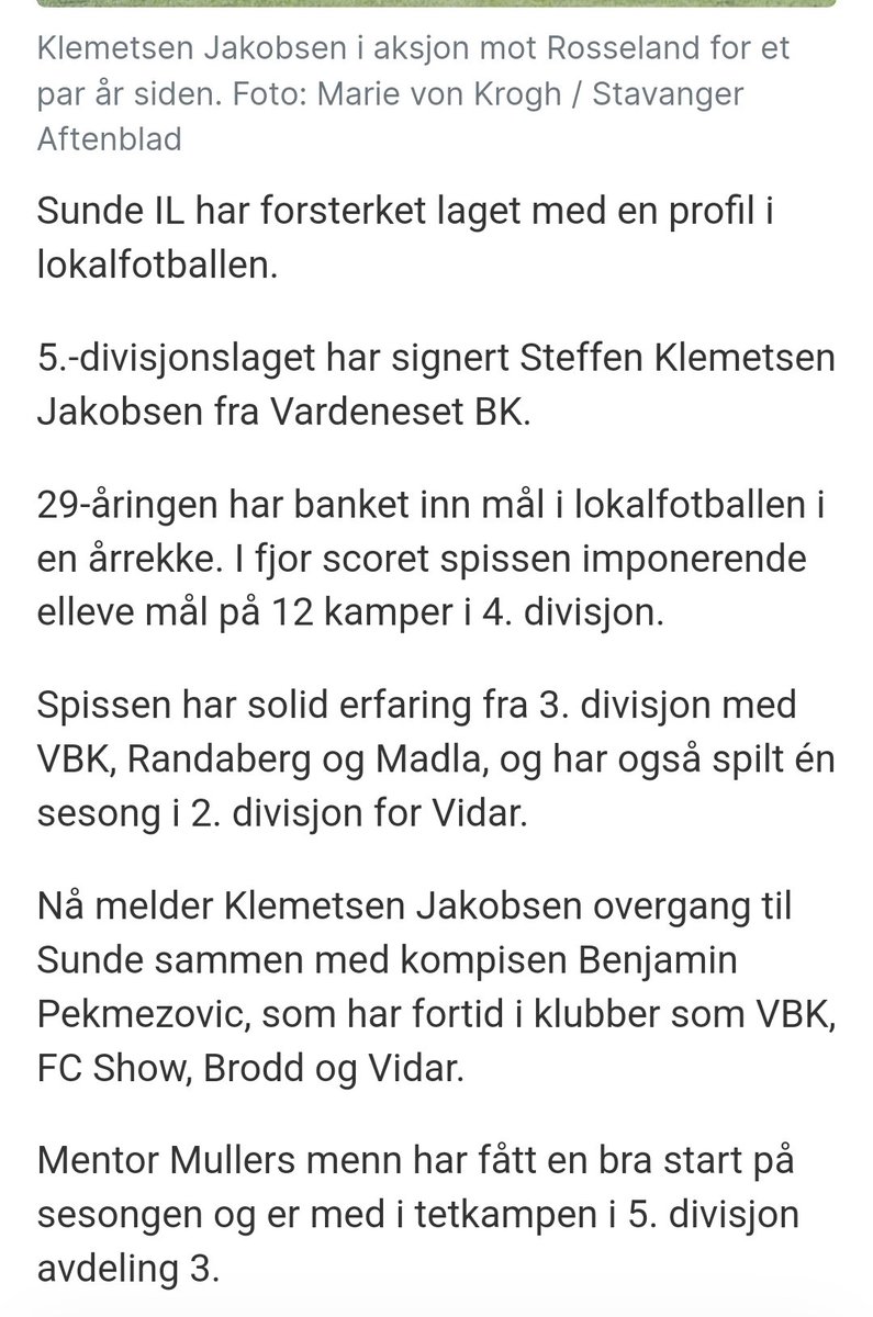 For en signering for @sundefotballA 🟡⚫️ Målkongen Steffen Jakobsen har signert for Kverneviksklubben. Det lukter svidd akkurat nå av dette laget fremover. Med Benjamin Pekmezovic også på plass så ser det lovende ut fremover. Troppen begynner også å bli skadefri.