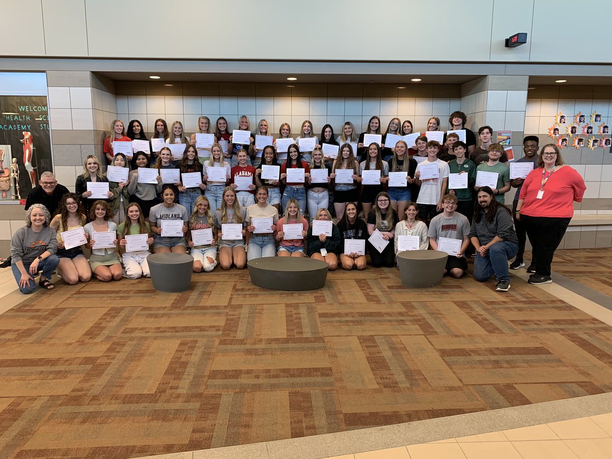 CONGRATULATIONS 🎉 to all of our Seniors for completing their Health Science Academy course work!! Watch out healthcare world, here they come. Good Luck in all of your future endeavors.

#futureofhealthcare #MPSHSA #senioryear #futurelooksbright
