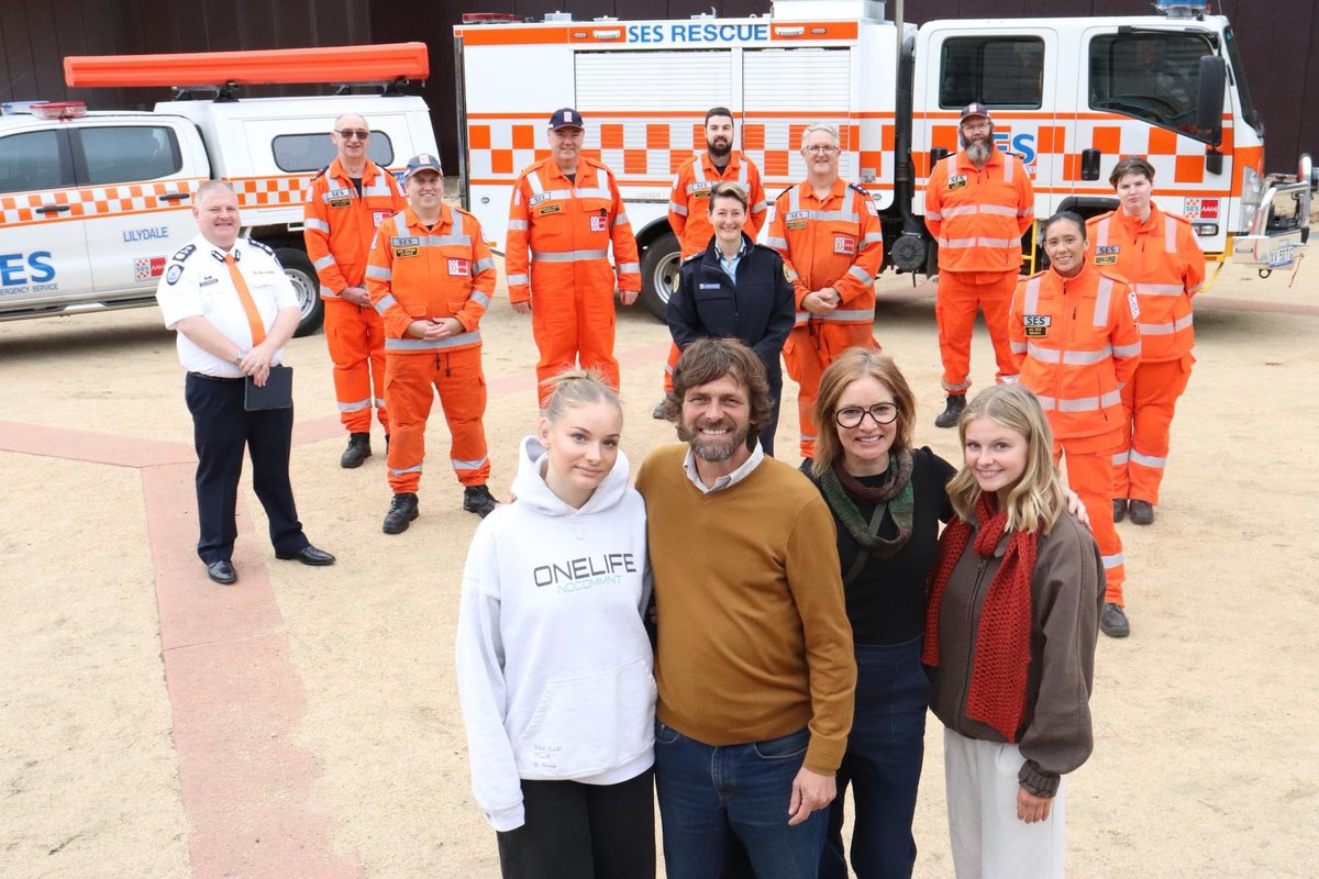 jamie_devo's tweet photo. It’s Wear Orange Wednesday (WOW Day)! A great opportunity during National Volunteer Week to thank the incredible SES volunteers across the country. 
They do an incredible job supporting their communities in floods, storms, road rescues and so much more🧡 #ThankYouSES @vicsesnews https://t.co/PAOCcYRnCw