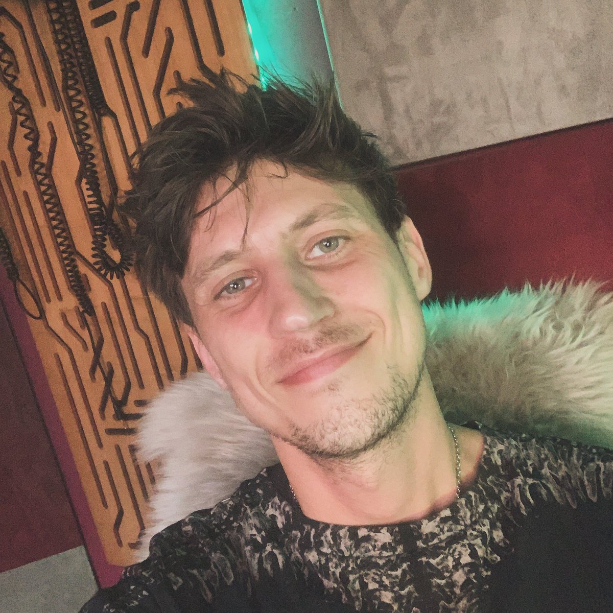 Hi Guys! Feeling inspired in the studio lately! 
￼
 What’s your favorite track of mine? #davidgravell #trance #mindcharge #studio