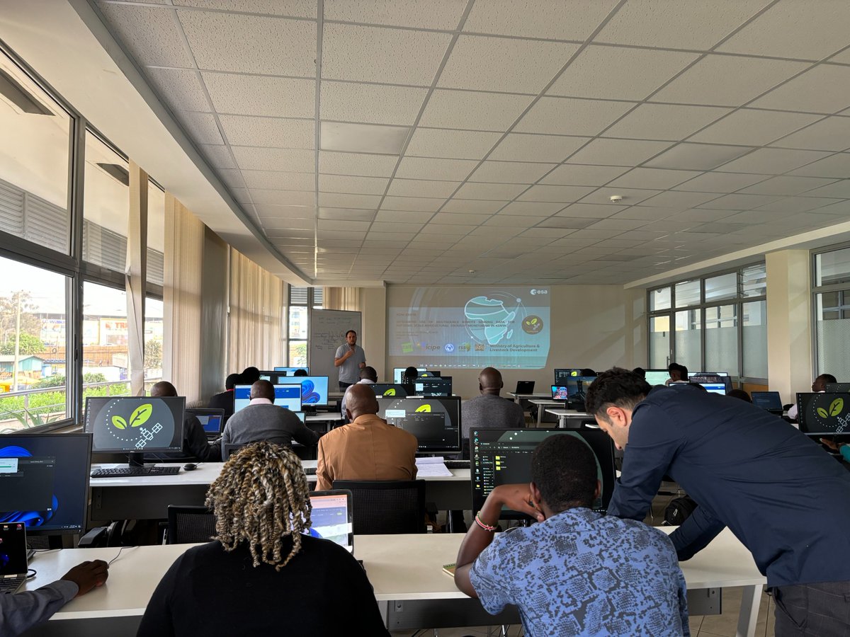 Day 3 of the @ESA_EO #EOAFRICA ADM-Kenya workshop at @RCMRD_ ! We've had many insightful sessions on the use of #Sentinel data for crop condition and drought #risk, with fantastic engagement from participants. @zalf_leibniz @rssgmbh @kilimoKE @icipe