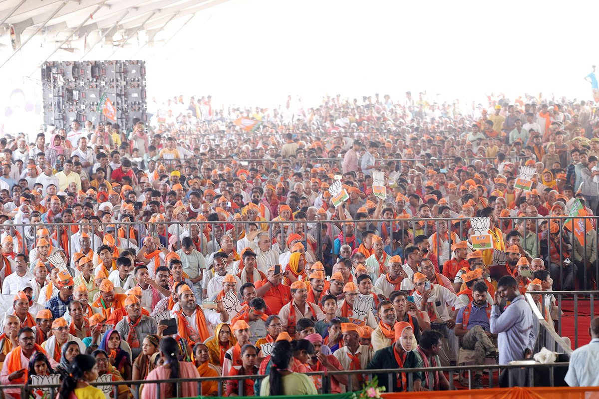 Yogi Adityanath tweet media