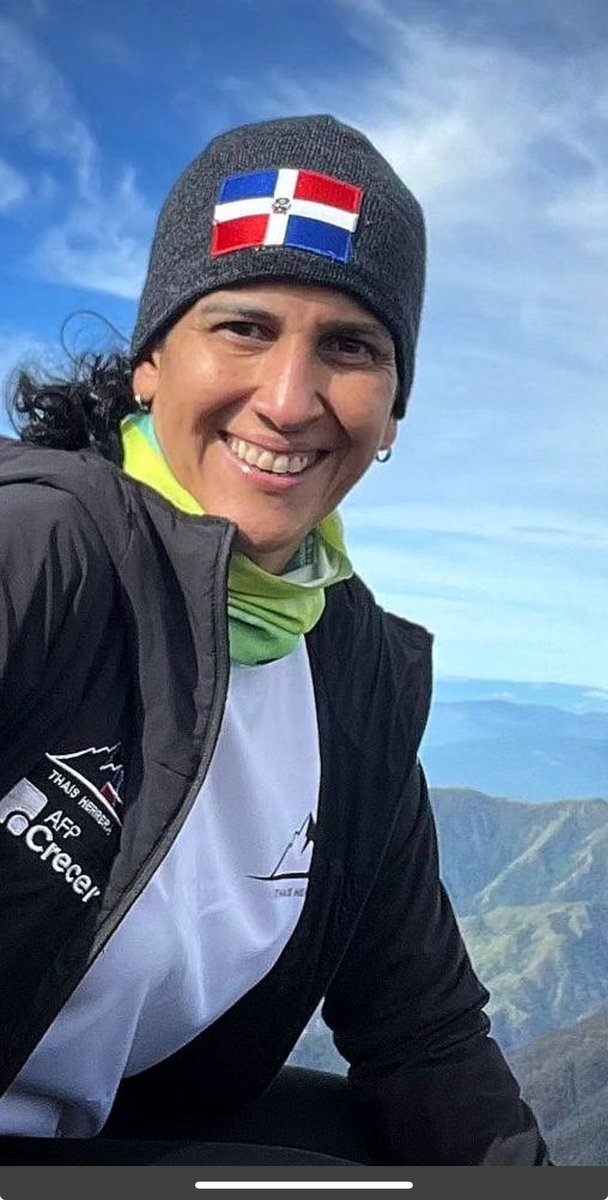 FarideRaful's tweet photo. Llegó Thais a la cima más alta del mundo!  

Nuestra dominicana audaz, sencilla, llena de luz y alegría. Estamos orgullosos de tí, de tu capacidad genuina para reinventarte y llevarle a tus hijos el mejor de los ejemplos. Gracias por enseñarnos a disfrutar el camino @ThaisHerreraJ que orgullo tan grande! Te queremos mana!