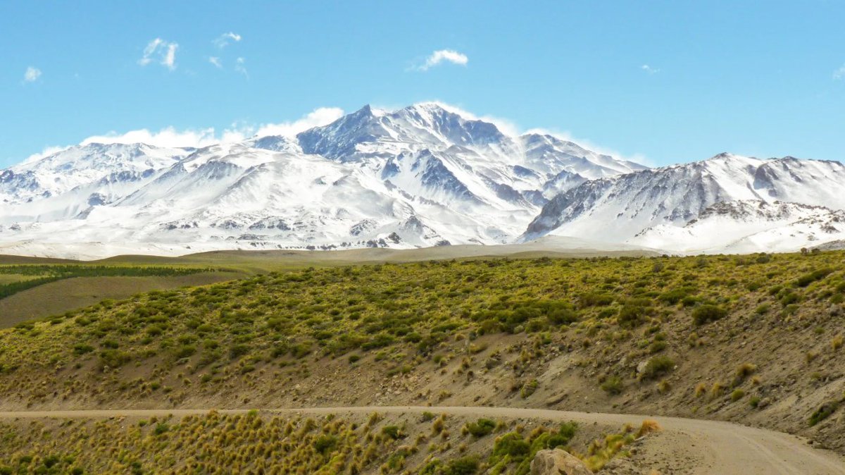 🟡 Volcán Domuyo, la cumbre más alta de la Patagonia 🟣

⬇️Más en la nota⬇️
wp.me/pb5B3p-1y1