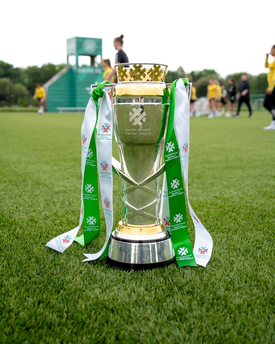 A welcome addition to training 🟢⚪️😁

#HistoryGhirls🍀🏆