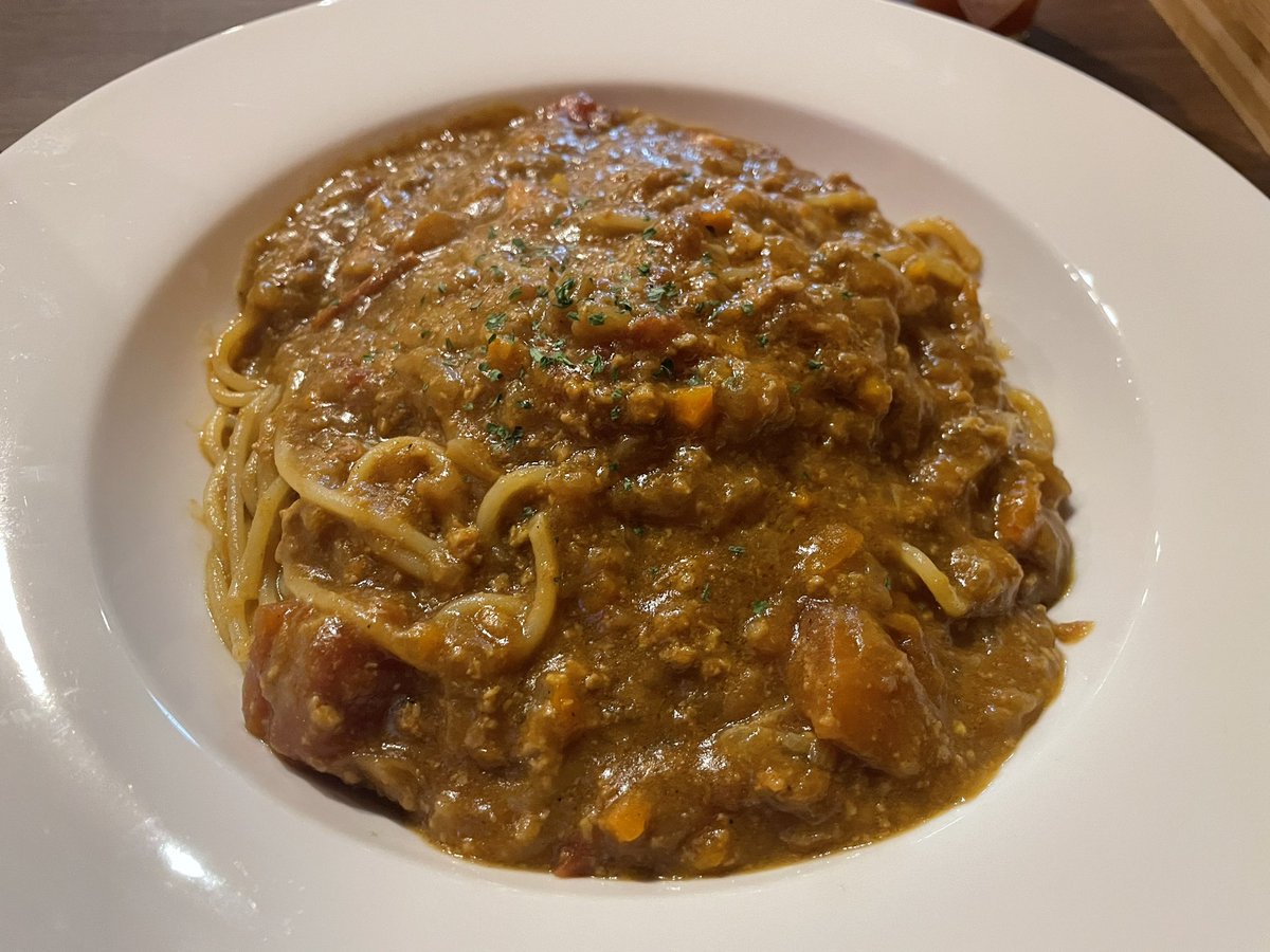 SOUND_TARA's tweet photo. #ダーツ好きと繋がりたい
#Aflight
夏菜カレー🍛
今日は初めてのスパバージョン😋
これも美味いわ⭐️
いつも美味しいご飯をありがとう😊 https://t.co/mQwmJXOulD