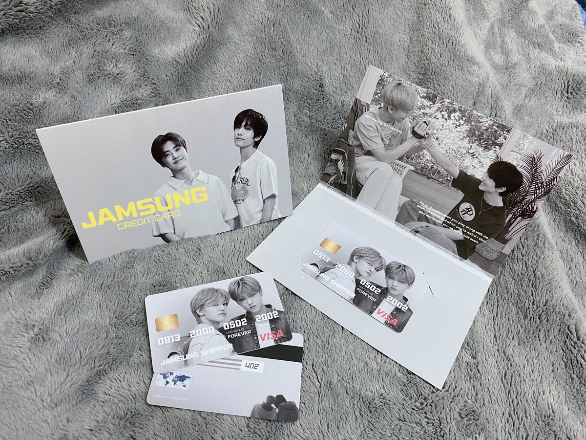 Nassssty51's tweet image. ได้รับของแล้ว เรียบร้อยดีมากค่า 
ตัวบัตร pvc เราสั่งผลิตกับร้าน  #iShirtReview ร้านให้คำแนะนำดีมาก สีออกมาตรงแบบไม่เพี้ยนเลย สีชัดมาก ส่วนที่ใส่บัตรกับ photocard เราสั่งผลิตกับร้าน #studiomxrk_review  จัดส่งเร็ว งานสีชัด งานเนี้ยบ ถูกใจสุด ๆ ขอบคุณทั้งสองร้านมากเลยค่า ❤️