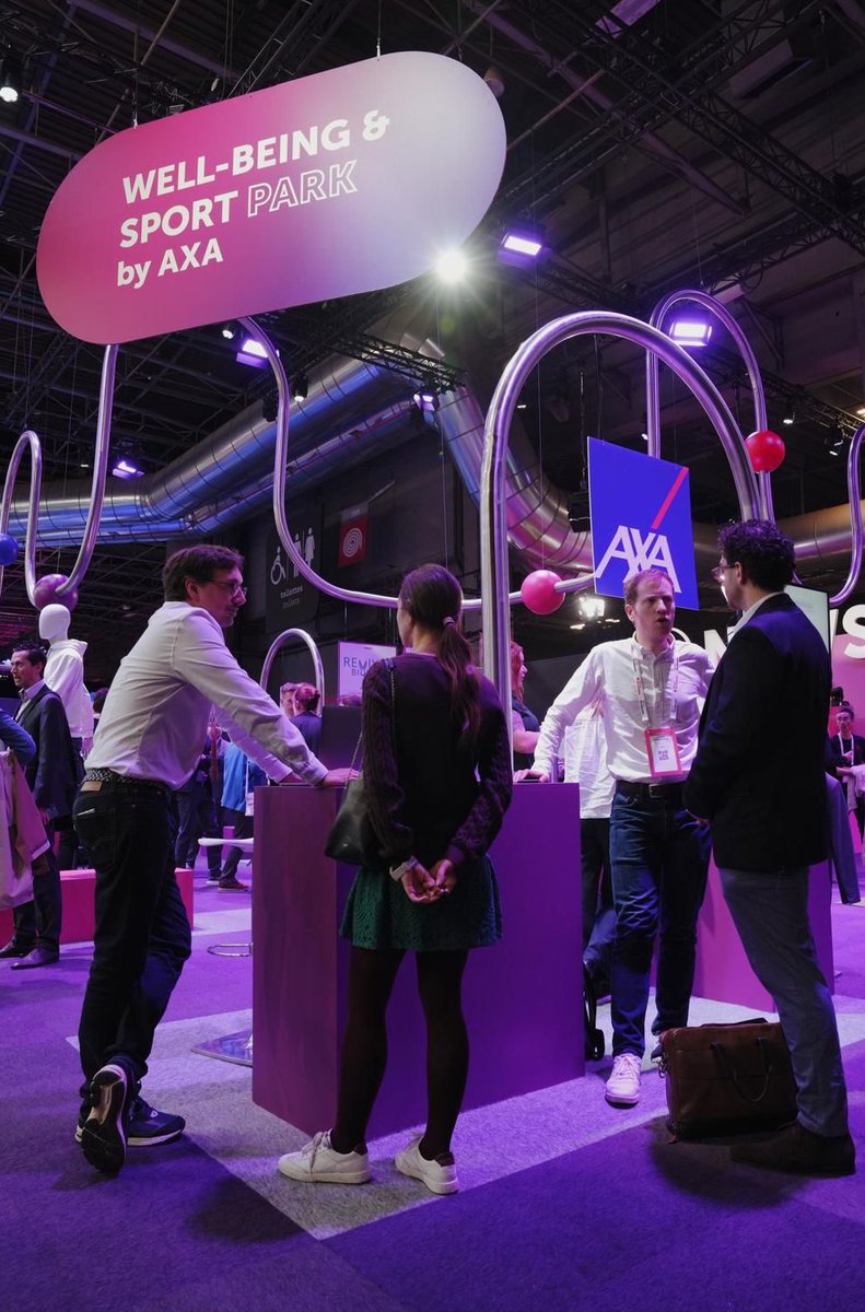 AXAJobs_fr's tweet photo. 🚀 Venez rencontrer l'équipe #AXA au salon @VivaTech !
L'innovation est au centre de notre stratégie, avec l'utilisation des dernières technologies au service de nos clients et.... nos collaborateurs sont des passionnés !
#AXARecrute #AXAatVitaTech #VivaTech #PlaceToBe https://t.co/42if78HsHw