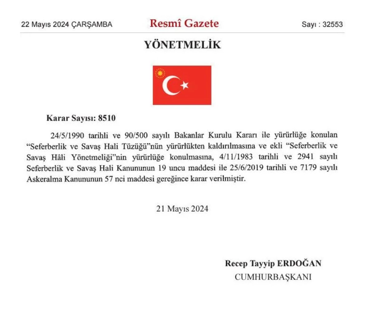 nasuhmahruki's tweet photo. Herkesi Uyarıyorum, RTE'nin kendine verdiği seferberlik ve savaş başlatma yetkisinin korkunç ve önlenemez sonuçları olur.  

Seferberlik ve Savaş hali yetkisinin Cumhurbaşkanı tarafından Bakanlar Kurulu'ndan alınarak, tek yetkili olarak yine Cumhurbaşkanı'na yani kendisine verilmesi Türkiye'nin felaketi olur. 

Böyle saçma şey mi olur? Adam gece kararname yazıyor kendine savaş başlatma yetkisi verecek, ertesi gün dün kendi yazdığı ve kendine verdiği yetkiyi kullanacak yetkiye sahip oluyor. Muz Cumhuriyetlerinde bile böyle saçmalık olmaz. Hiç kimse kaynağını Anayasa'dan almayan bir yetkiyi kullanamaz. 

RTE aynısını GEZİ'den önce de yapmıştı çünkü her şeyine karıştığı, yaşam tarzına müdahale ettiği, ülkesini yaşanmaz hale getirdiği iyi huylu ve sabırlı Türk milletinin eninde sonunda kendisine karşı baş kaldıracağını biliyordu.

Tam 8 yıl önce Sözcü'de yazdım, RTE GEZİ'yi biliyor ve bekliyordu. Bu nedenle geldikten sonra polis sayısını iki katından fazlaya çıkardı, ülkeyi hapishanelerle doldurdu, TOMA'ları yaptırdı, devasa miktarlarda biber gazı stokladı ve o gün geldiğinde de bunları acımasızca Türk milleti üzerinde kullandı. 

Şimdi de ülkenin her yönden çivisinin iyice çıktığı bugünlerde, bizim bilmediğimiz bir şeyleri biliyor ve bekliyor, kendisini o güne hazırlıyor bu akıl dışı yetkiyi kendisine bağlayarak. 

Büyük Türk Milleti, hepinizi uyarıyorum, buna asla müsaade edilmemelidir. Tek adama hele RTE gibi bir tek adama korkunç sonuçları olabilecek böylesi bir yetki asla verilmemelidir.

Çünkü RTE bu yetkiyi kullanmak üzere alıyor. Ne şekilde kullanacağını GEZİ'de yaşadınız, hepimiz yaşadık.

Federal Almanya Cumhuriyeti'nin ilk Şansölyesi Conrad Adenauer'in, Hitler'in ve Nazilerin II. Dünya Savaşında, Almanya'ya yaşattığı korkunç yıkım ve yenilgiden sonra dediği gibi;'UMARIM, İSA BILE GELSE BIR DAHA TÜM YETKILERI TEK KIŞIYE VERECEK KADAR APTAL OLMAYIZ.' sözünü biz de söylemek zorunda kalmayalım diye hepinizi ve bütün muhalefet partilerini uyarıyorum.

Bir araya gelin ve bu keyfi ve çok tehlikeli düzenlemeyi durdurun. Almanlardan 80 yıl sonra bu aptallığı sakın bize yapmayın, yaptırmayın.

https://t.co/dd1E8bw9Qo
