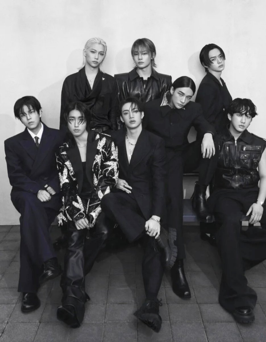 hyunehans's tweet photo. bang chan in fendi, leeknow in gucci, changbin in dolce&amp;gabbana, hyunjin in versace, han in balmain, felix in louis vuitton, seungmin in loewe and i.n in alexander mcqueen

this shoot was an absolute power move https://t.co/4nleb4yHaI