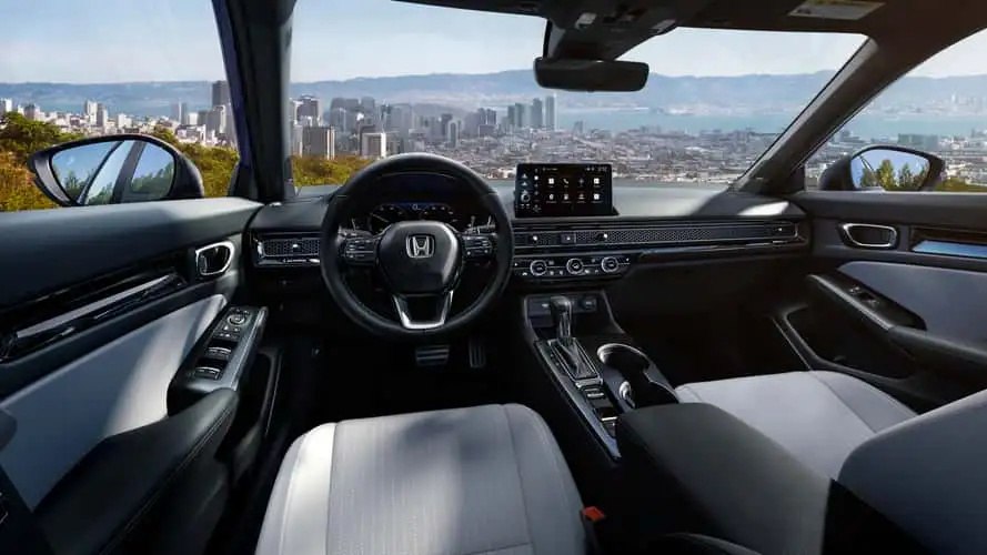 webtekno's tweet photo. Honda, 2025 model Honda Civic'i tanıttı. 

📌 Yeni hibrit motor seçenekleriyle gelen araç, Type-R olmayan en hızlı Civic olarak tanımlanıyor. https://t.co/TlTb6ZTMc7