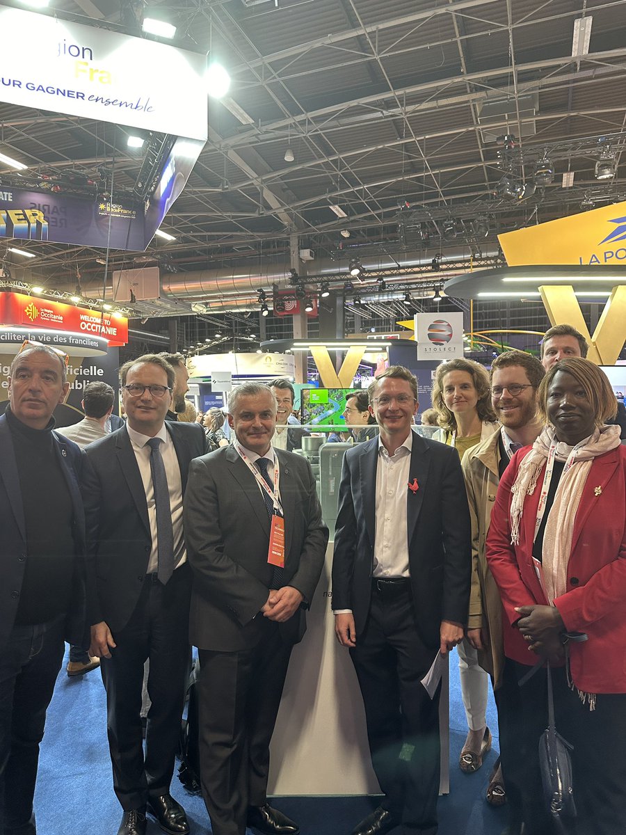 🚀 Ce matin, nous avons eu l’honneur de recevoir une délégations de députés @Renaissance sur le stand de la Région @iledefrance à #vivatech. Un grand merci à @SylvainMaillard, @midy_paul, @Amiel_David_, @ebothorel, @charlesrodwell_, @DenisBernaert, @celinecalvez,