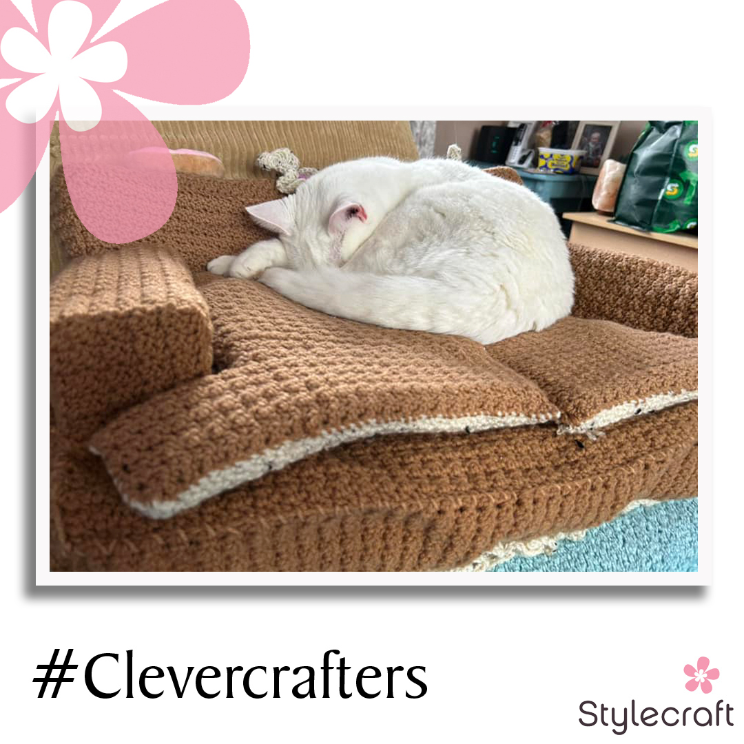 Sarah Bailey’s little friend looks very comfy on a crocheted sofa – great idea. #clevercrafters