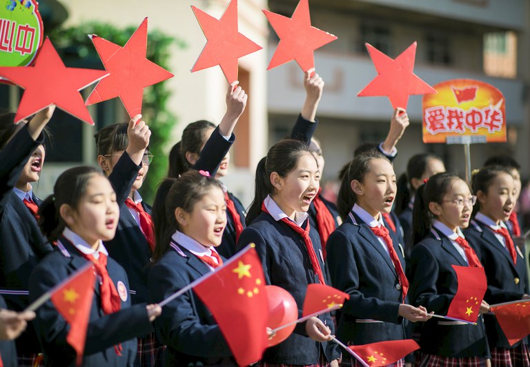 #China's attempt to phase out #Mongolian language and replace it with Mandarin makes it impossible for many native Mongolian speakers to abruptly convert to teaching their subjects in Mandarin.1/4 @SolomonYue @yuceltanay53 @thelouisbasuria @Midnightcause